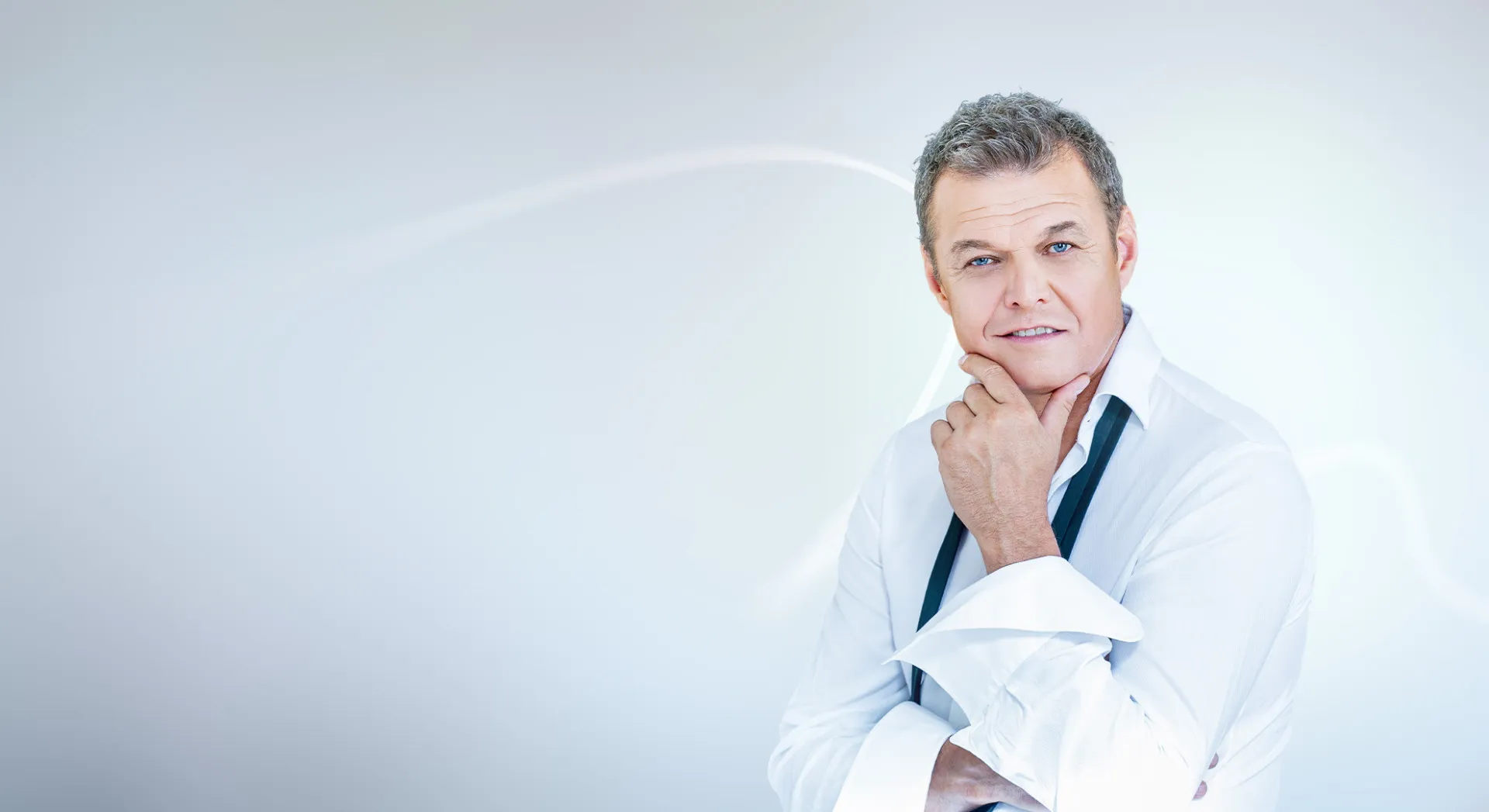 Herr Pavel 54 - Skulptur des oberen Augenlids