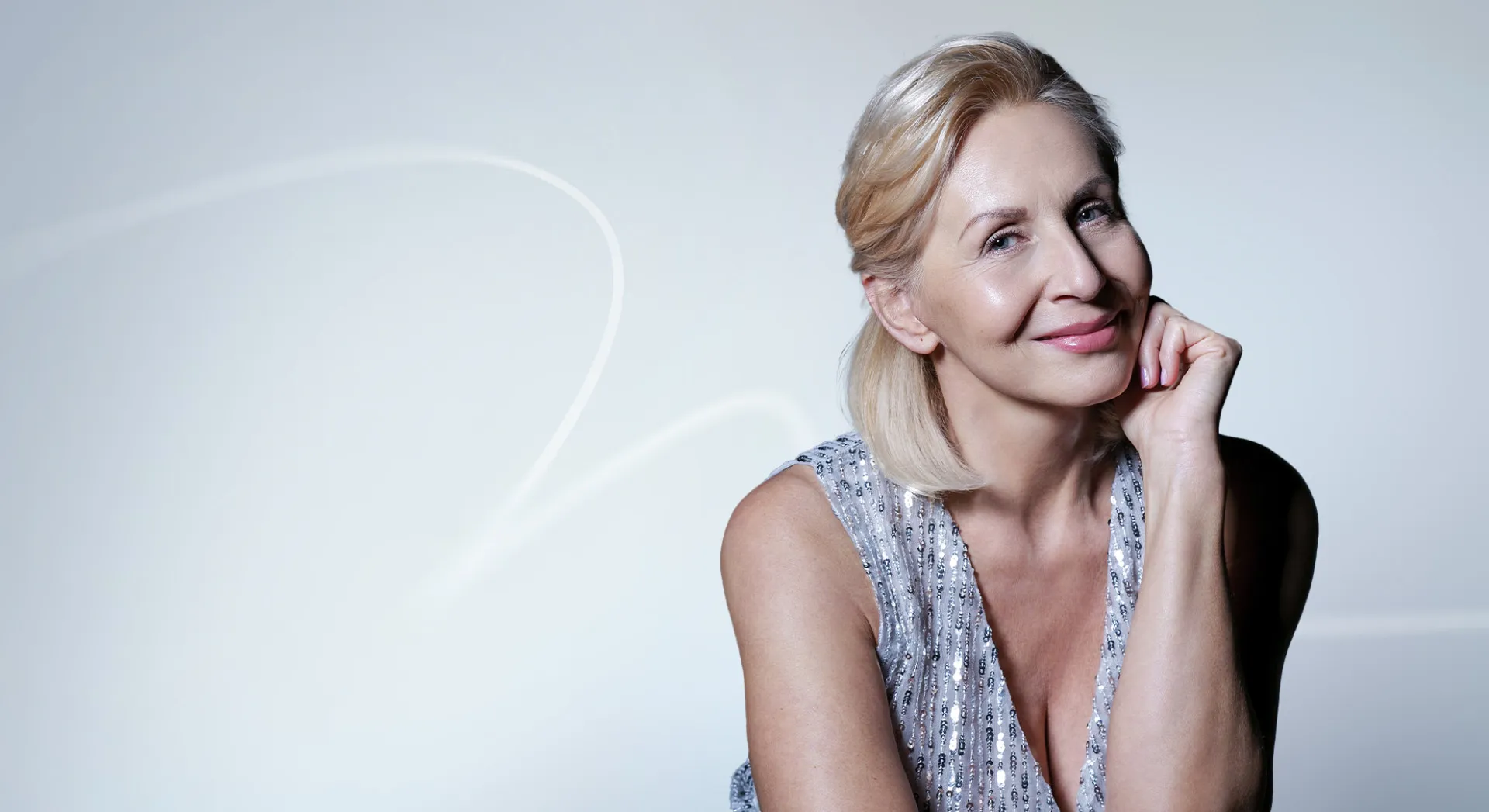 Frau Šárka 54 - Gesichtsverjüngung MyFaceLift + HV